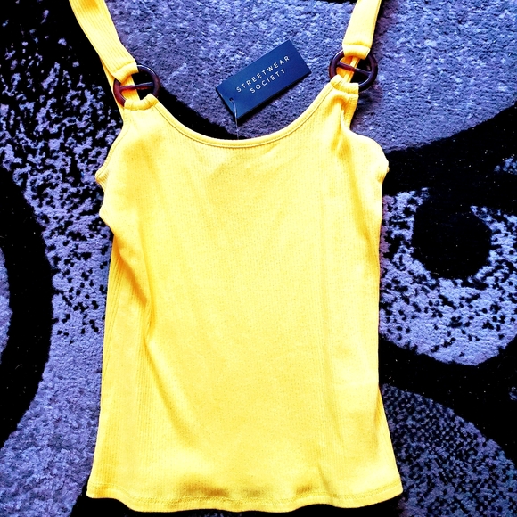 Top - Picture 1 of 1